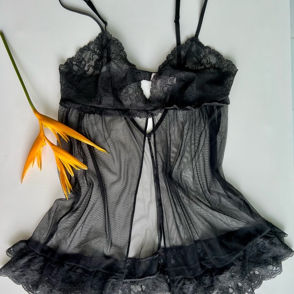 Victoria secret vintage Black mesh dress with lace 
Open front - Picture 5 of 6